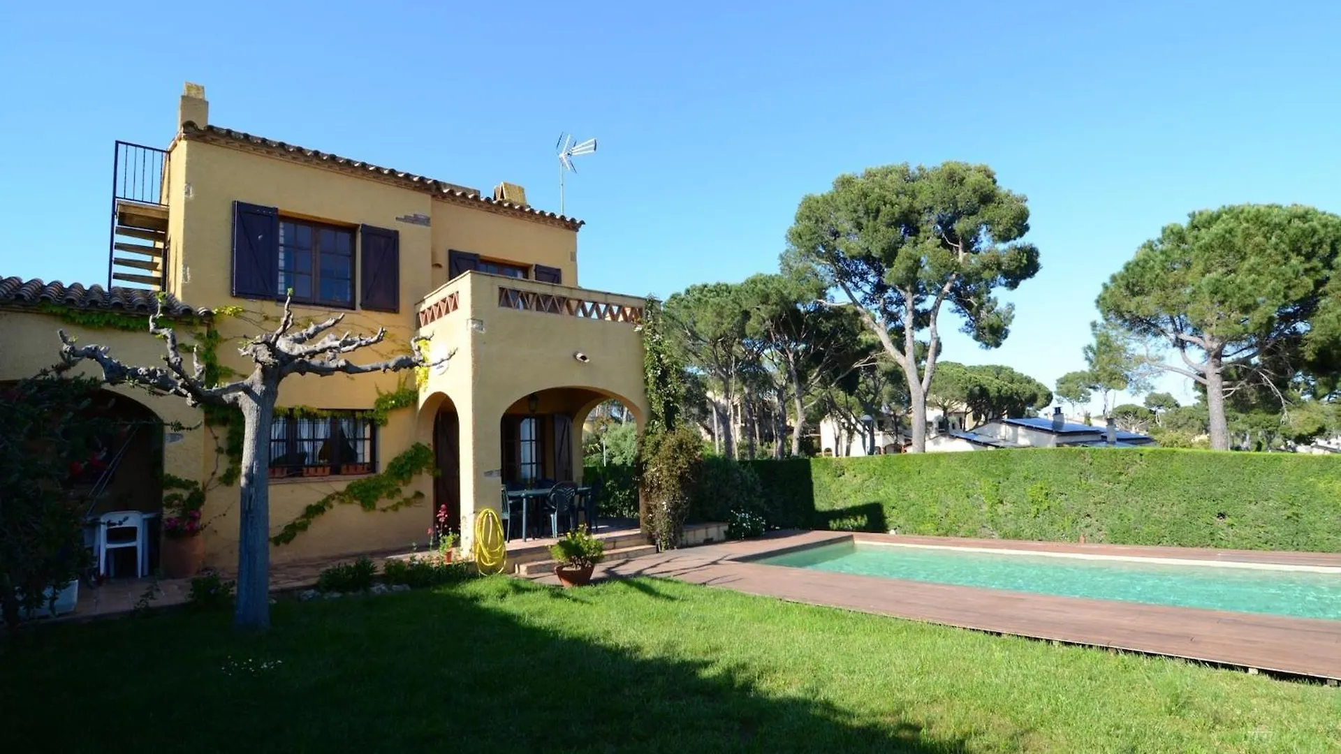 The Villa In Estartit Has 3 Bedrooms L'Estartit